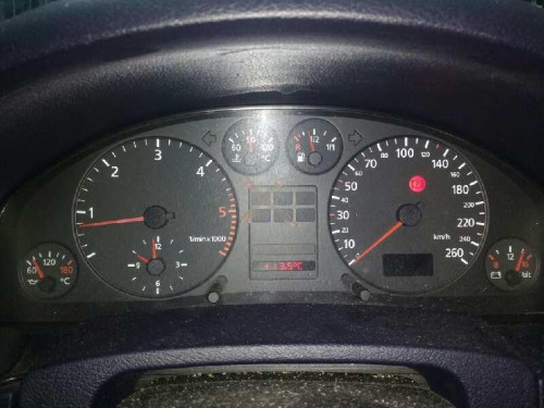  AUDI A6 BERLINA (4B2) 