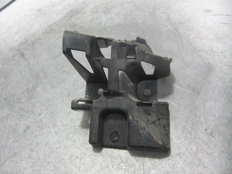 SOPORTE PARAGOLPES TRASERO