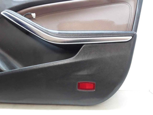 GUARNECIDO PUERTA DELANTERA DERECHA MERCEDES-BENZ CLASE CLA (BM 117) 