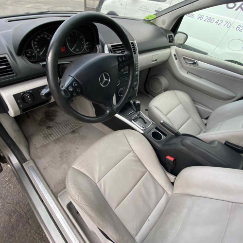 MERCEDES-BENZ CLASE A (BM 169) б/у