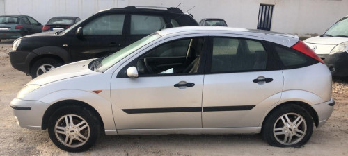 FORD FOCUS BERLINA (CAK) — vehículo donante para recambios 