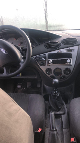 FORD FOCUS BERLINA (CAK) — vehículo donante para recambios 