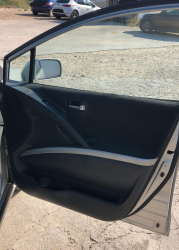 TOYOTA COROLLA VERSO (R1) — vehículo donante para recambios 