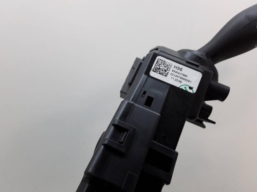 MANDO LUCES Kia XCEED 