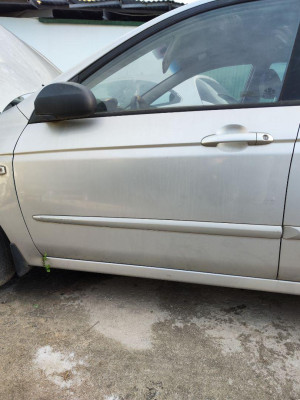 PUERTA DELANTERA IZQUIERDA