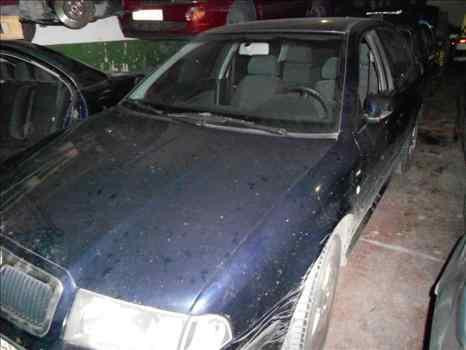  SKODA OCTAVIA BERLINA (1U2) 