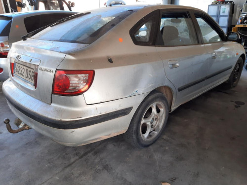 HYUNDAI ELANTRA (XD) — vehículo donante para recambios 