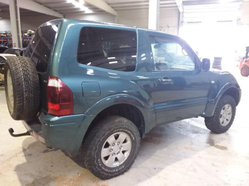 MITSUBISHI MONTERO (V60/V70) — vehículo donante para recambios 