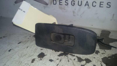 MANDO ELEVALUNAS DELANTERO DERECHO Mitsubishi MONTERO (V60/V70) 