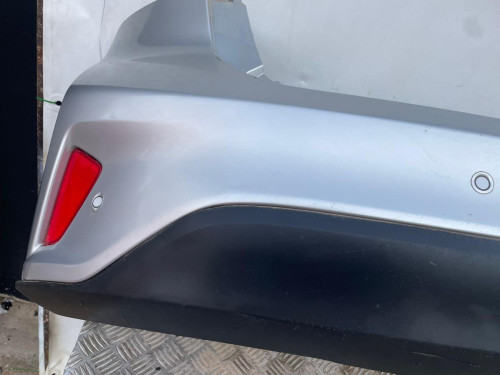PARAGOLPES TRASERO 