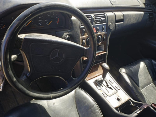 MERCEDES-BENZ CLASE E (BM 210) BERLINA — автомобиль-донор на запчасти 