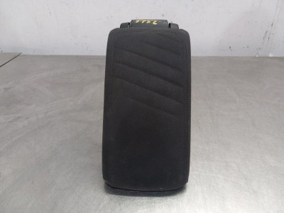 APOYABRAZOS CENTRAL, VOLKSWAGEN, GOLF VI (5K1)(10.2008)