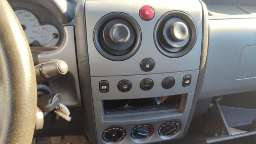  PEUGEOT PARTNER (S2) 