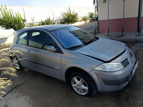 Renault Megane II Berlina 3P (10.2002->) — автомобиль-донор на запчасти 