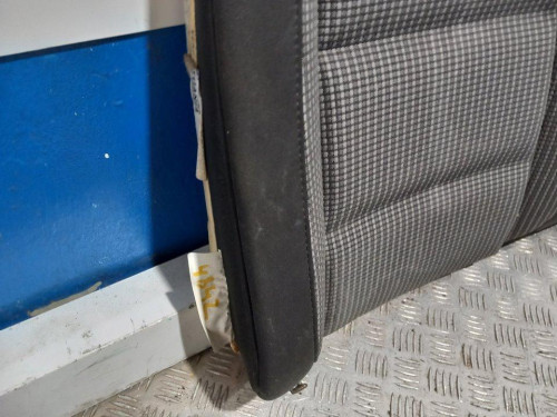 ASIENTOS TRASEROS Volkswagen EOS (1F8)(10.2010) 