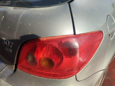 PEUGEOT 307 (S1)(04.2001)