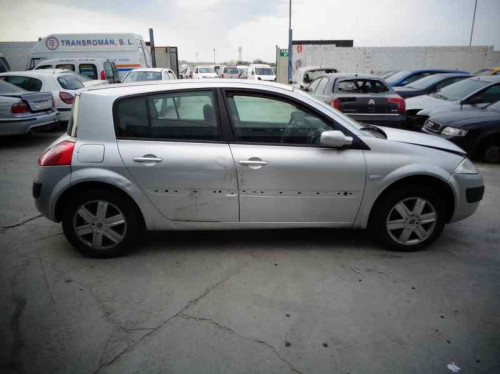  RENAULT MEGANE II BERLINA 5P 