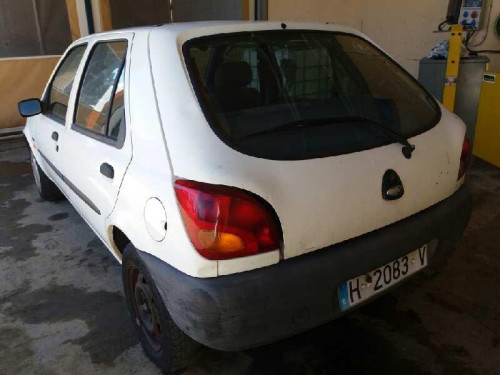 FORD FIESTA BERLINA — vehículo donante para recambios 