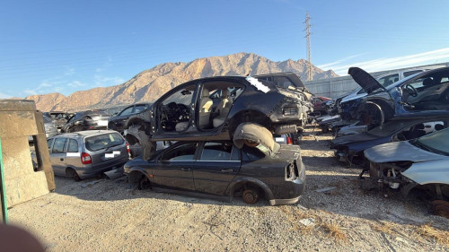  OPEL INSIGNIA BERLINA 