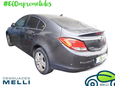 OPEL INSIGNIA BERLINA