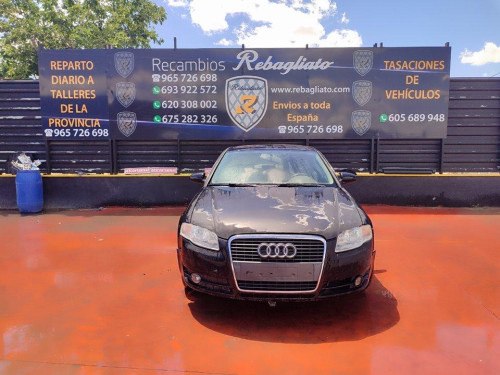  AUDI A4 BERLINA (8E) 