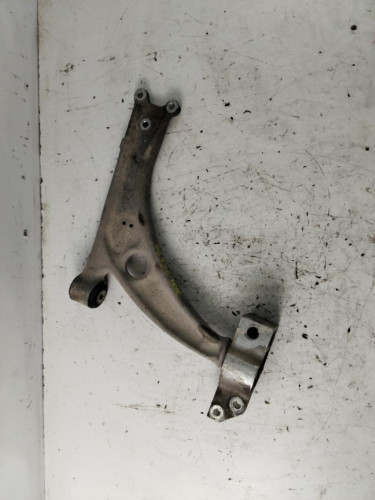 BRAZO SUSPENSION INFERIOR DELANTERO IZQUIERDO Volkswagen PASSAT BERLINA (3C2) 