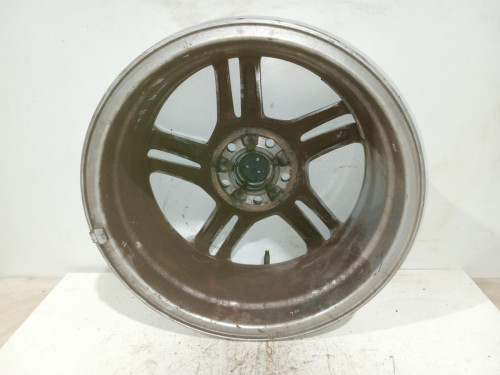 LLANTA Ford FOCUS BERLINA (CGE) 