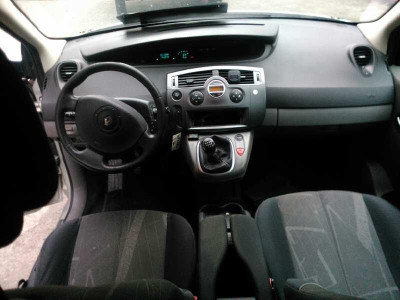 RENAULT SCENIC II (JM)