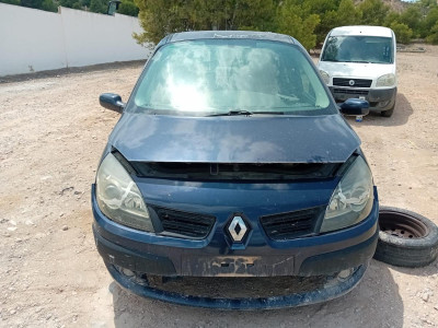 RENAULT SCENIC II (JM)
