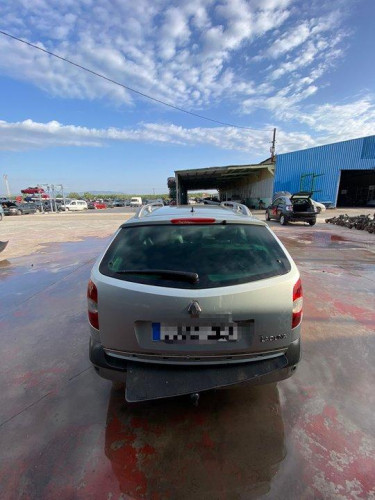 RENAULT LAGUNA II (BG0) — vehículo donante para recambios 