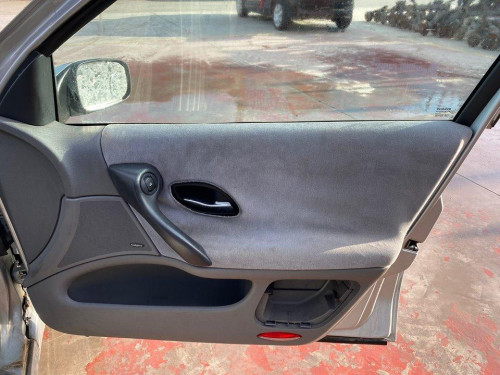 RENAULT LAGUNA II (BG0) — vehículo donante para recambios 