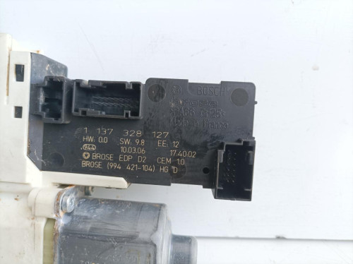  MOTOR ELEVALUNAS DELANTERO DERECHO 