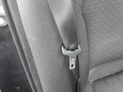 CINTURON SEGURIDAD TRASERO DERECHO