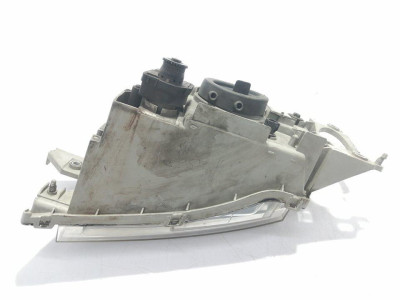 FARO DERECHO, MAZDA, PREMACY (CP)