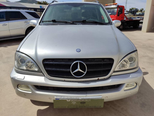  MERCEDES-BENZ CLASE ML (BM 163) 