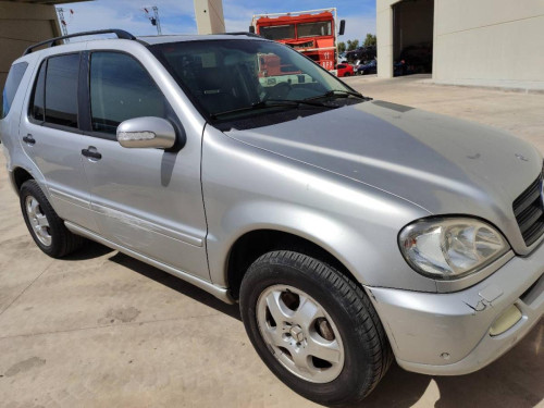  MERCEDES-BENZ CLASE ML (BM 163) 