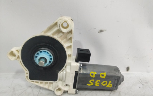 MOTOR ELEVALUNAS DELANTERO DERECHO Volkswagen GOLF VII (5G1/BE1) 