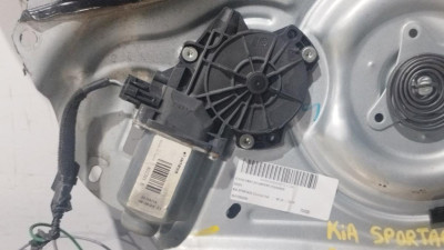 ELEVALUNAS DELANTERO IZQUIERDO, KIA, SPORTAGE (SL)
