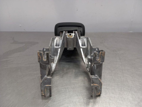  APOYABRAZOS CENTRAL AUDI Q3 SPORTBACK (F3N) 