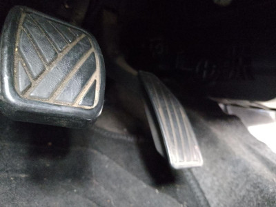 PEDAL ACELERADOR