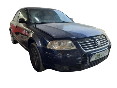 VOLKSWAGEN PASSAT BERLINA (3B3)