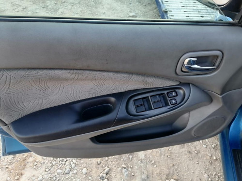 NISSAN ALMERA (N16/E) — vehículo donante para recambios 