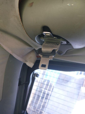 CINTURON SEGURIDAD TRASERO DERECHO