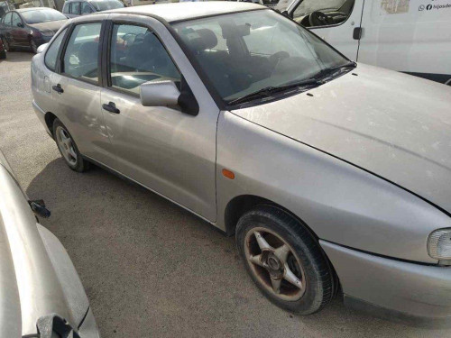  SEAT CORDOBA BERLINA (6K2) 