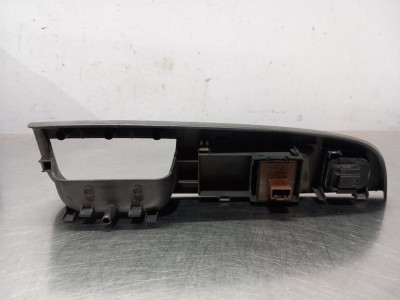 MANDO ELEVALUNAS DELANTERO IZQUIERDO, VOLKSWAGEN, GOLF V (1K1)(10.2003)