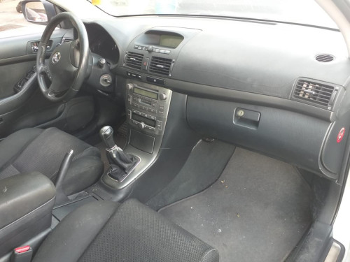  TOYOTA AVENSIS BERLINA (T25) 