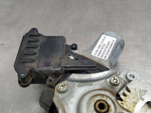  ELEVALUNAS TRASERO IZQUIERDO TOYOTA COROLLA VERSO (R1) 