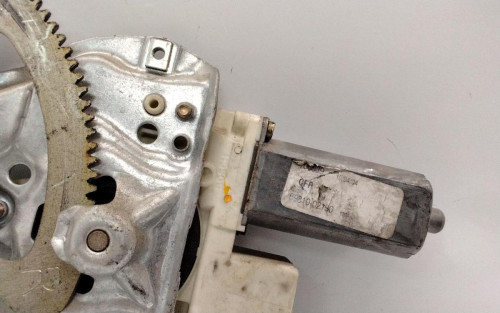 ELEVALUNAS DELANTERO DERECHO TOYOTA COROLLA (E12) 