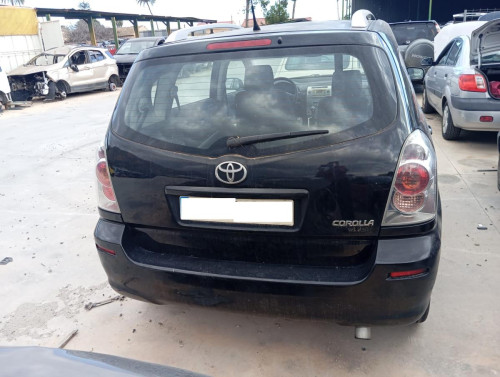  TOYOTA COROLLA VERSO (R1) 