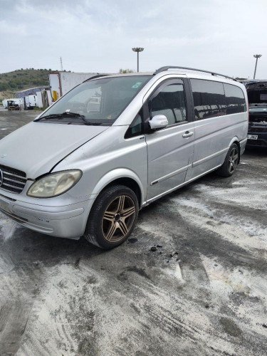 MERCEDES-BENZ VIANO (639) — vehículo donante para recambios 